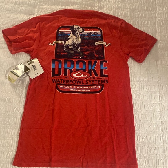 Drake Waterfowl Systems Red Labrador Hunting T-Shirt - Picture 1 of 7